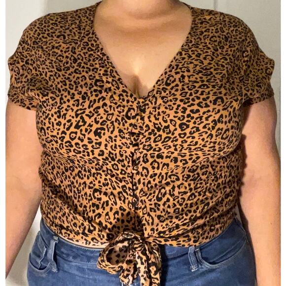 H&M leopard  Print Tie Hem Blouse Size 10 - Picture 3 of 3